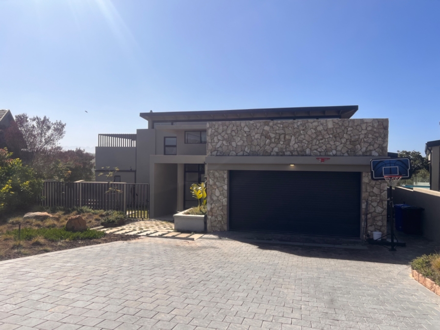 5 Bedroom Property for Sale in Oubaai Western Cape